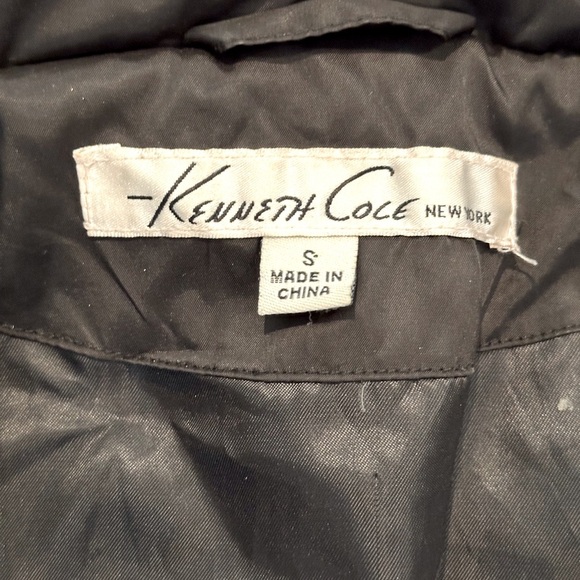 Kenneth Cole Quilted Down Puffer Coat with Fur Detachable Hood Size Small - Picture 4 of 9
